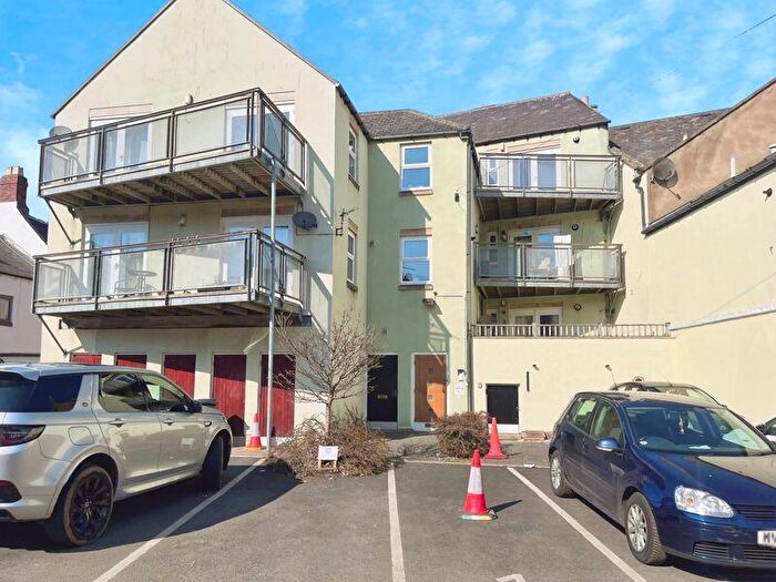 2 Bedroom Flat For Sale In Priestpopple, Hexham, NE46