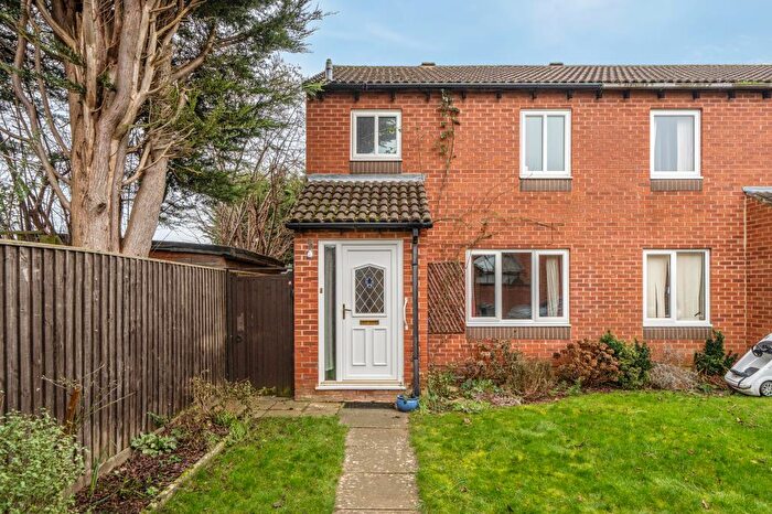 3 Bedroom Terraced House For Sale In Kidlington, Oxfordshire, OX5