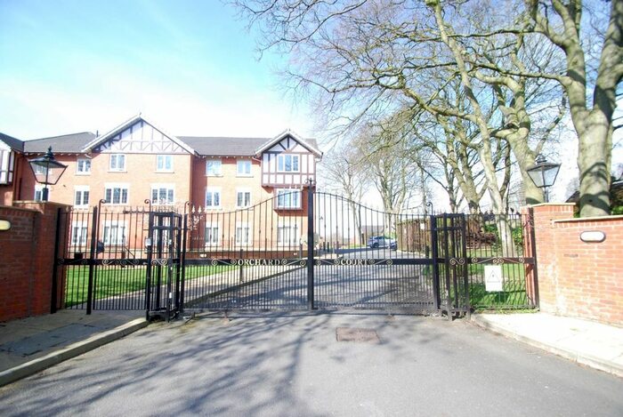 2 Bedroom Flat For Sale In Applewood House, Orchard Court, Bury, BL9