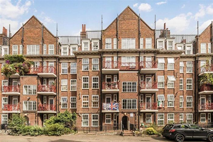 1 Bedroom Flat For Sale In Adelina Grove, Whitechapel, E1