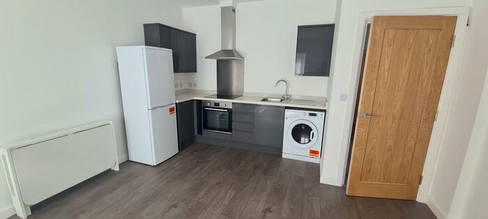 1 Bedroom Semi-Detached Bungalow To Rent In Woodside Court, SO31