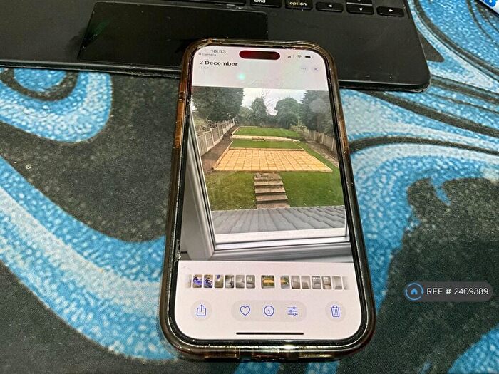 4 Bedroom Detached House To Rent In Stourbridge Rd, West Midlands, DY1