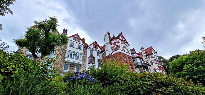 3 Bedroom Apartment To Rent In Ramsay Garden, Old Town, Edinburgh, EH1