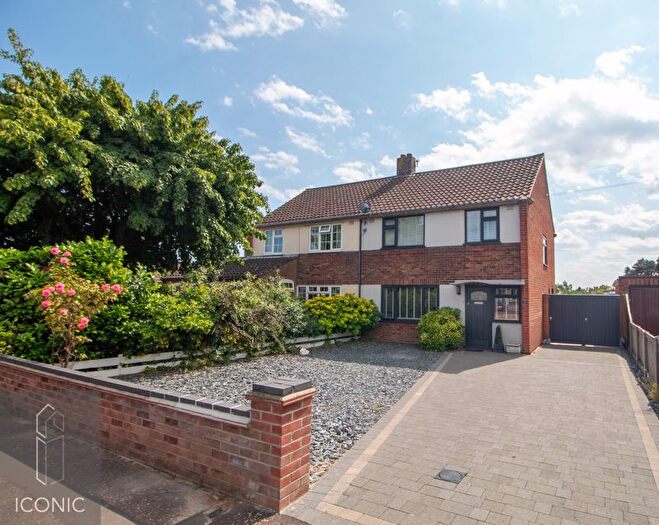 3 Bedroom Semi-Detached House For Sale In Meredith Road, Hellesdon, Norwich, NR6