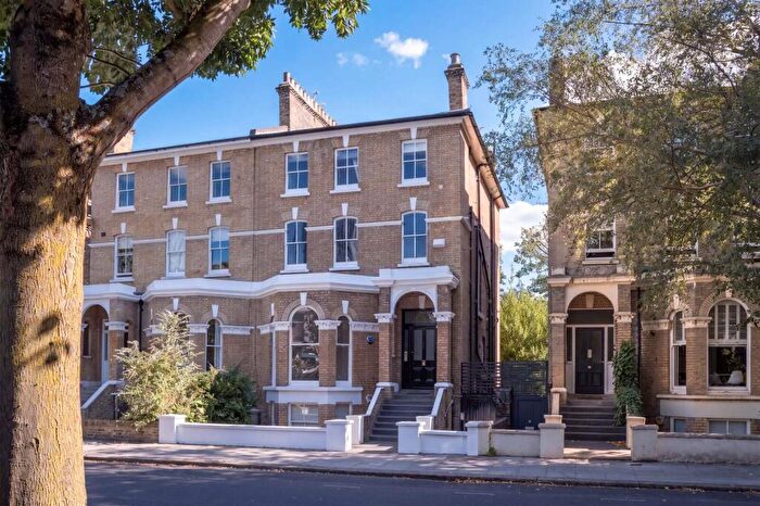 1 Bedroom Apartment For Sale In King Henrys Road, Primrose Hill, London, NW3