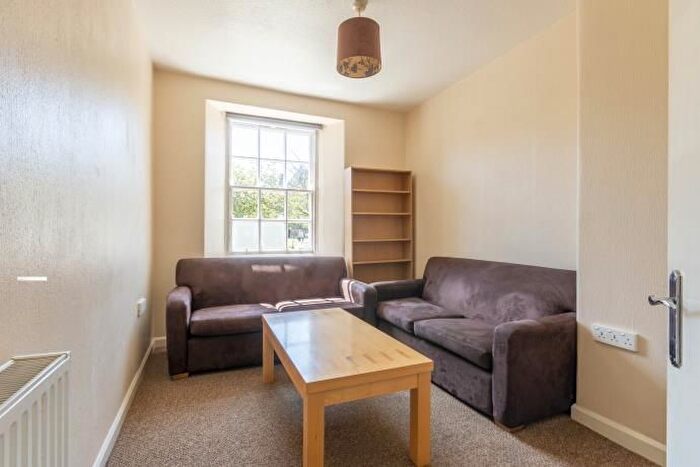 3 Bedroom Flat To Rent In West Richmond Street, Edinburgh, EH8