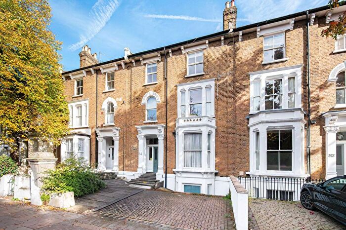 2 Bedroom Flat To Rent In Hammersmith Grove, Brackenbury Village, London, W6