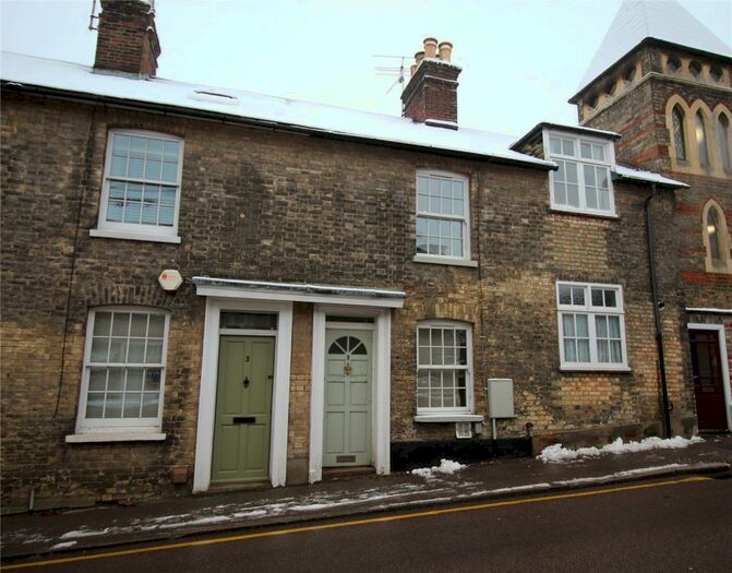 2 Bedroom Terraced House To Rent In Ravens Lane, Berkhamsted, Hertfordshire, HP4