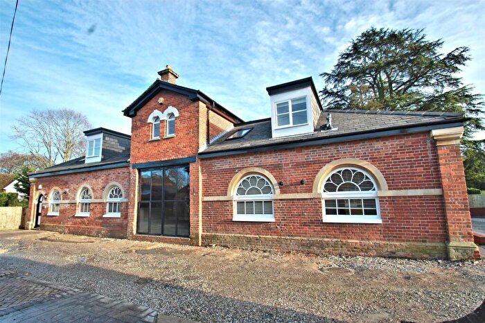 2 Bedroom Barn Conversion To Rent In Crowmarsh Gifford, OX10