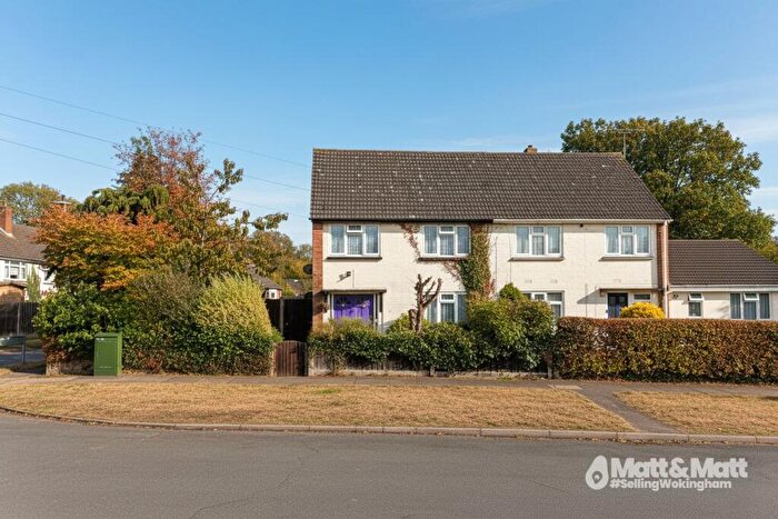 3 Bedroom Semi-Detached House For Sale In Hughes Road, Wokingham, Berkshire, RG40