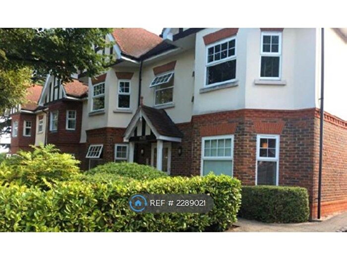 1 Bedroom Flat To Rent In Potters Court, Cheam, Sutton, SM1