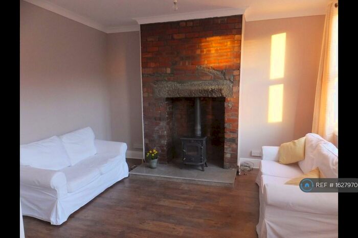 1 Bedroom Terraced House To Rent In Euston Terrace, Leeds, LS11