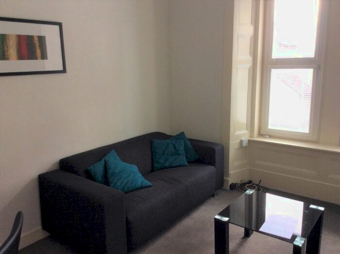 3 Bedroom Flat To Rent In Ogilvie Street, Stobswell, Dundee DD4