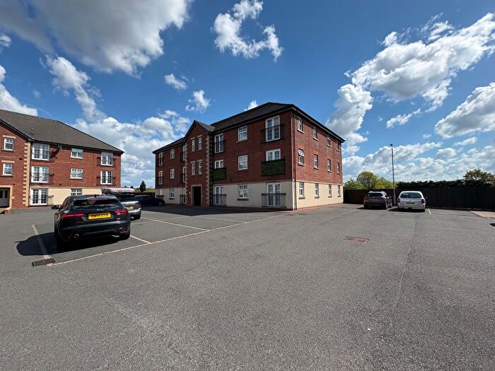 2 Bedroom Flat To Rent In Piele Road, St. Helens, WA11