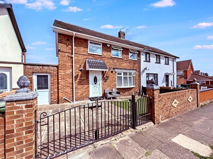 3 Bedroom Semi Detached House For Sale In Ian Grove, Hartlepool, TS25