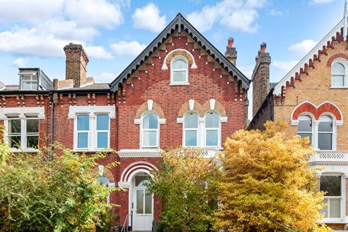 2 Bedroom Flat To Rent In Marmora Road, SE22