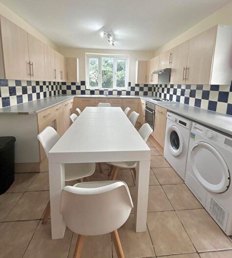 8 Bedroom House Of Multiple Occupation To Rent In Woodville Road, Cardiff(City), CF24