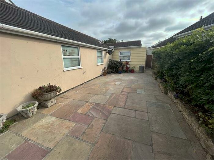 Studio To Rent In Melrose Road, West Mersea, CO5