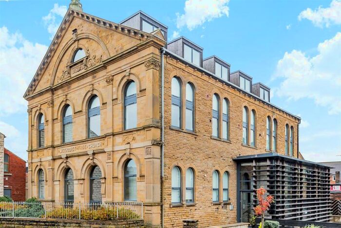 2 Bedroom Apartment To Rent In Chapel Lofts, Leeds, LS27