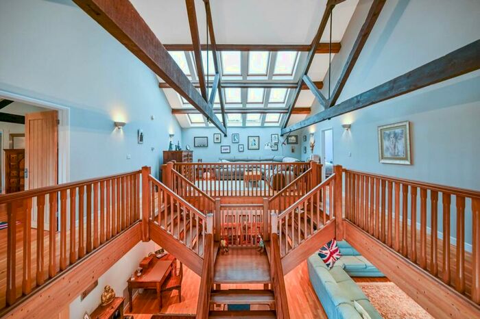 3 Bedroom Barn Conversion For Sale In Amerden Lane, Taplow, Maidenhead, SL6