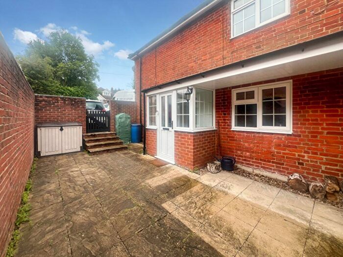 3 Bedroom Semi-Detached House To Rent In Burnetts Lane, Horton Heath, SO50