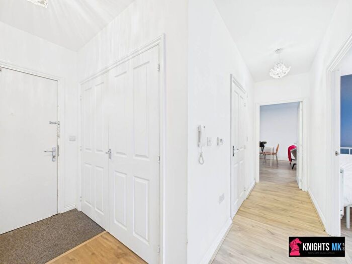 2 Bedroom Flat To Rent In Houston Court, Henrietta Way Campbell Park, MK9