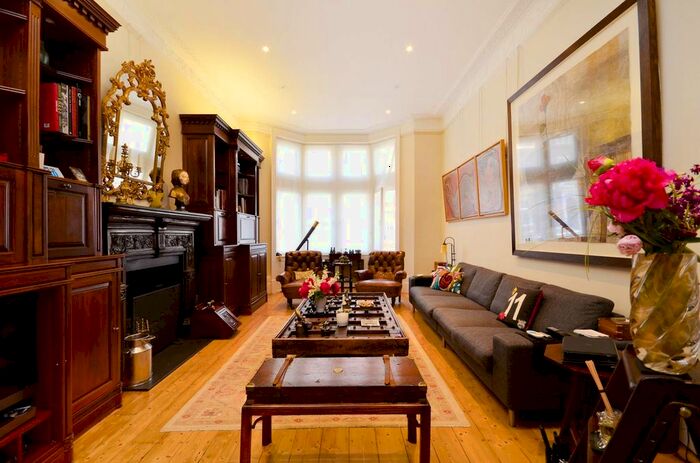 5 Bedroom Flat For Sale In Palace Court, Bayswater, London, W2