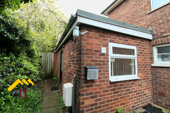 1 Bedroom Flat To Rent In Lakeen Road, Intake, Doncaster, DN2