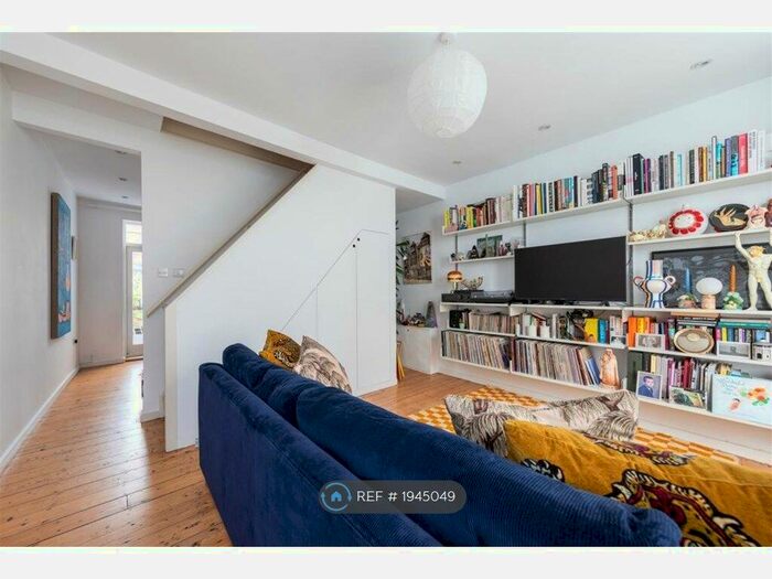 2 Bedroom Terraced House To Rent In Fairfield Road, London, E17