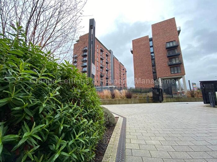 2 Bedroom Flat To Rent In Wilburn Place, Block C, Wilburn Basin, Ordsall Lane, Salford, M5
