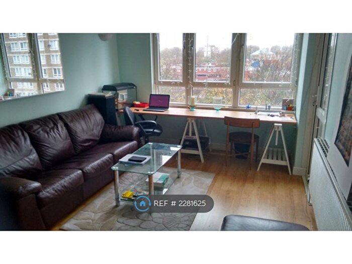 2 Bedroom Flat To Rent In Bath Court, London, EC1V