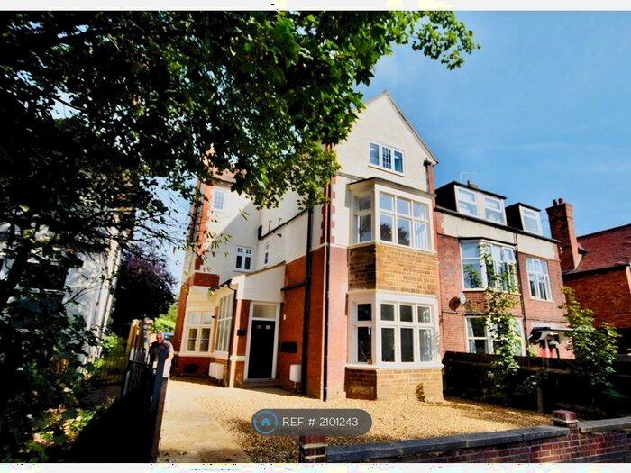 2 Bedroom Flat To Rent In Abington Avenue, Northampton, NN3