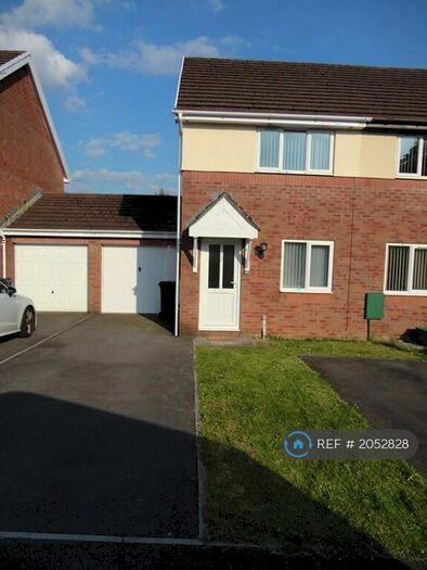 2 Bedroom Semi-Detached House To Rent In Priory Court, Neath, SA10
