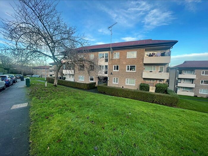 2 Bedroom Flat To Rent In St. James Walk, Horsforth, Leeds, West Yorkshire, LS18