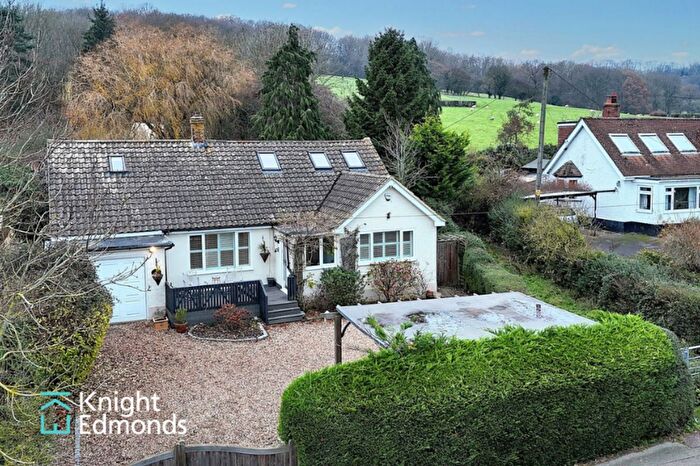 4 Bedroom Detached House For Sale In Headcorn Road, Grafty Green, Maidstone, ME17