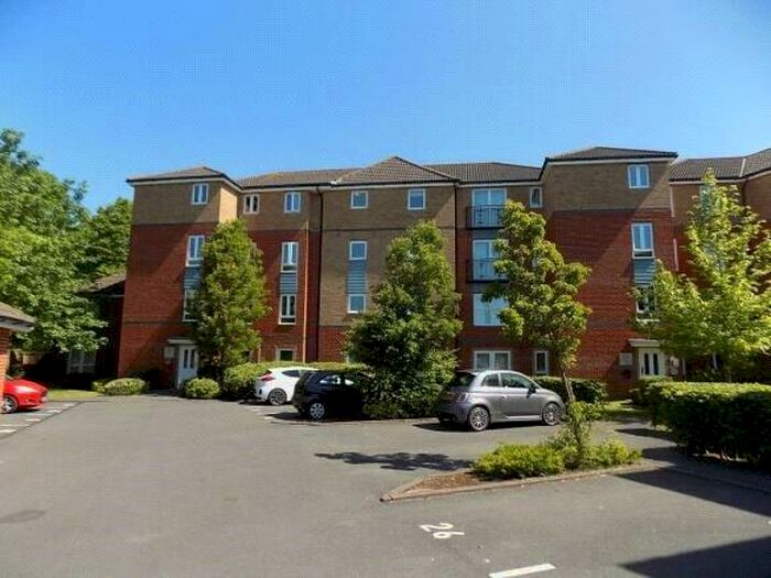 2 Bedroom Apartment To Rent In Byron Road, Eastleigh, Hampshire, SO50