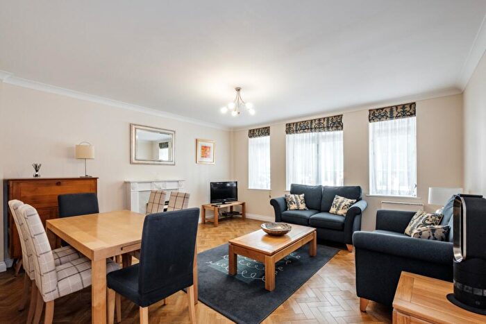 2 Bedroom House To Rent In East Harding Street City Of London, EC4A