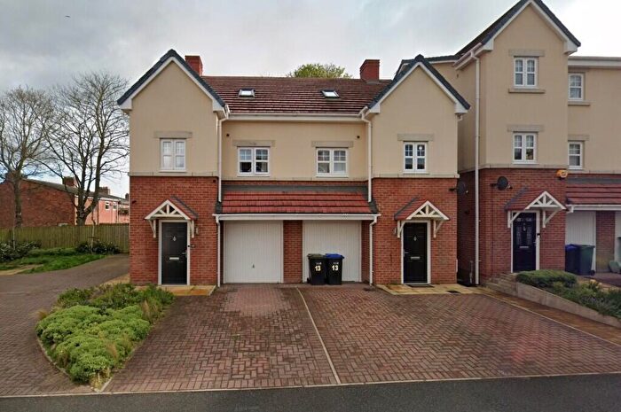 4 Bedroom Semi-Detached House To Rent In Aidan Gardens, Belmont, Durham, DH1