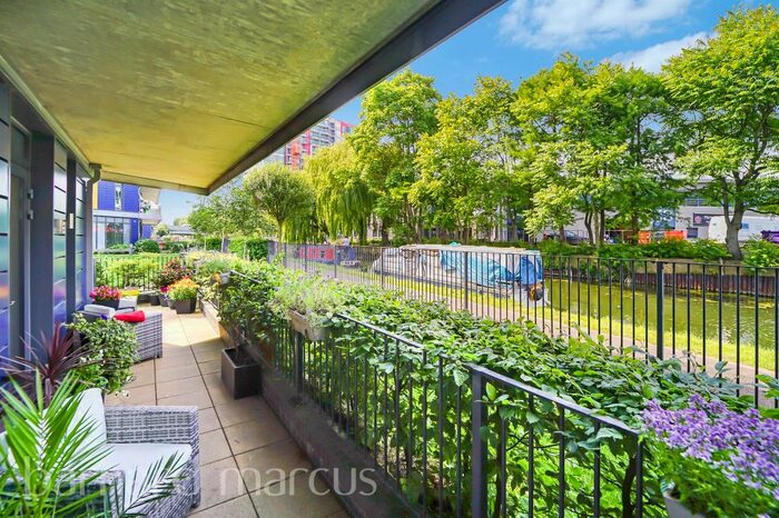 2 Bedroom Flat For Sale In Hatton Road, Wembley, HA0