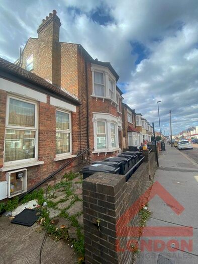 1 Bedroom Flat To Rent In Kynaston Road, Thornton Heath, CR7