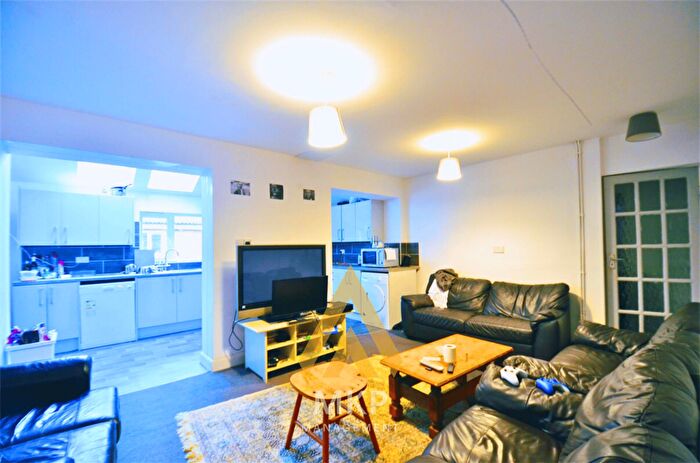 1 Bedroom Detached House To Rent In Elmdon Rd, Selly Oak, B29