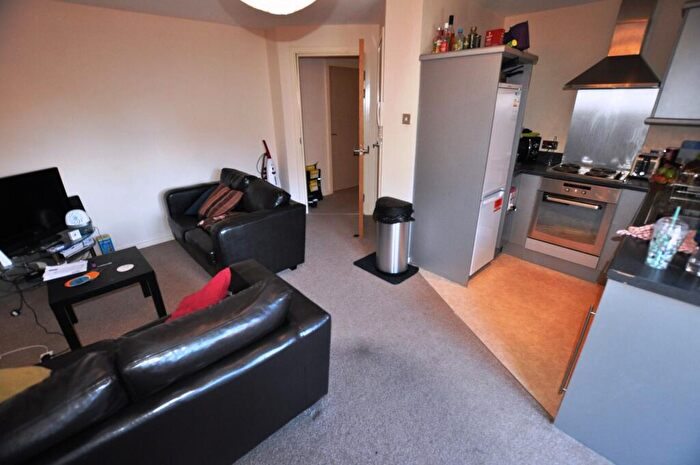 3 Bedroom Apartment To Rent In Rialto, Newcastle Upon Tyne, NE1