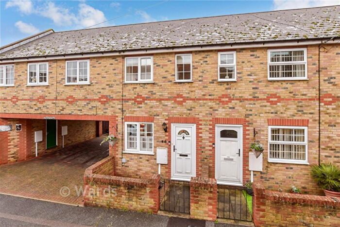 2 Bedroom End Of Terrace House For Sale In Robert Street, Deal, Kent, CT14