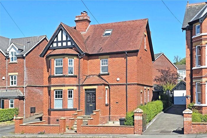 4 Bedroom Detached House For Sale In Tremont Road, Llandrindod Wells, Powys, LD1