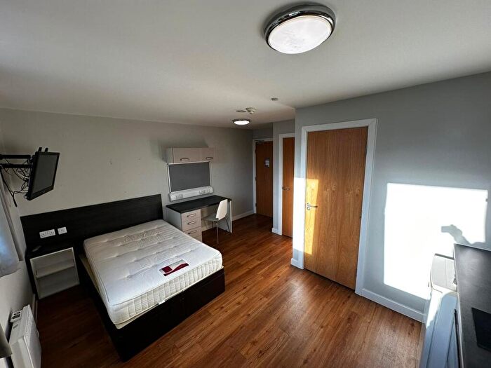 1 Bedroom Apartment For Sale In Queen Street, Sheffield, S1