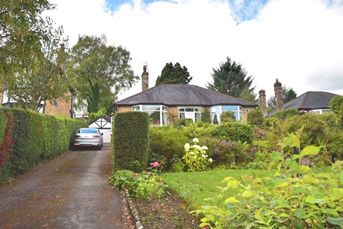 3 Bedroom Detached Bungalow For Sale In Crescent Drive, Furness Vale, High Peak, SK23