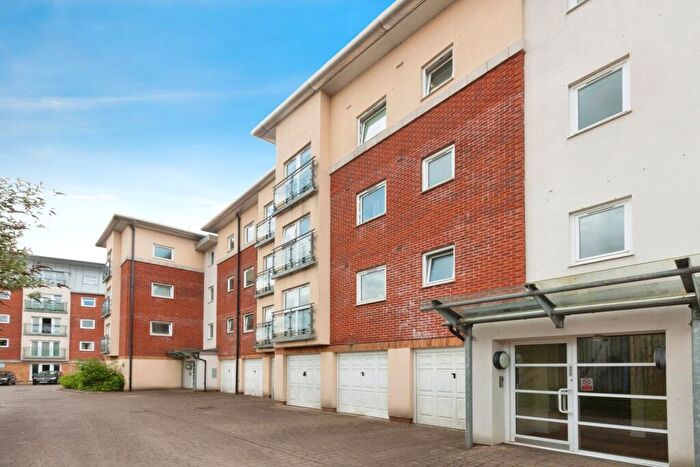 2 Bedroom Flat For Sale In Winterthur Way, Basingstoke, Hampshire, RG21