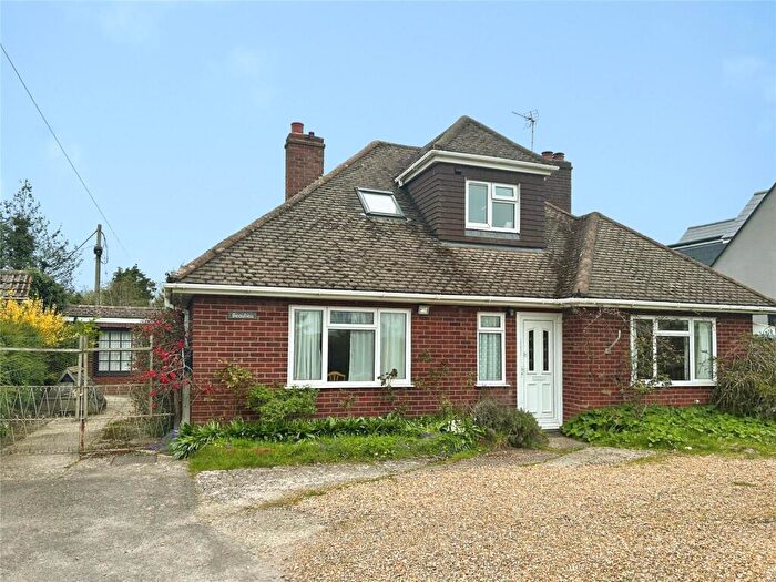 4 Bedroom Bungalow For Sale In Burghfield, Reading, Berkshire, RG30