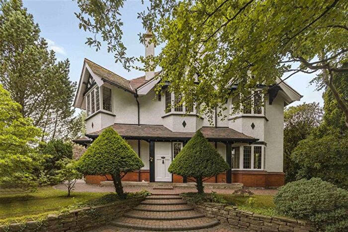 5 Bedroom Detached House For Sale In Park Lane, Macclesfield, SK11