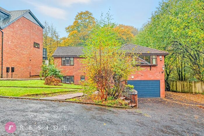 5 Bedroom Detached House For Sale In Foot Wood Crescent, Shawclough, Rochdale, OL12